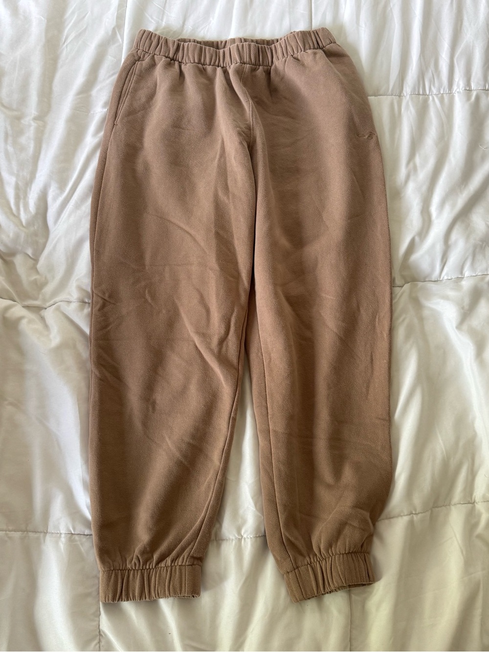 Hollister ladies Tan Fleece Joggers with Elastic Waist sz L